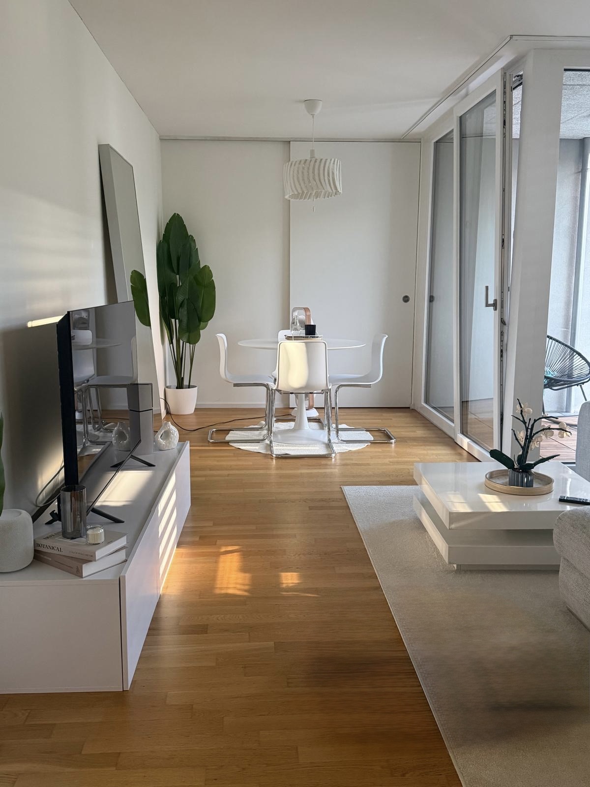 Modern Apartment in Basel — 10 Min. from Messeplatz — 5/6